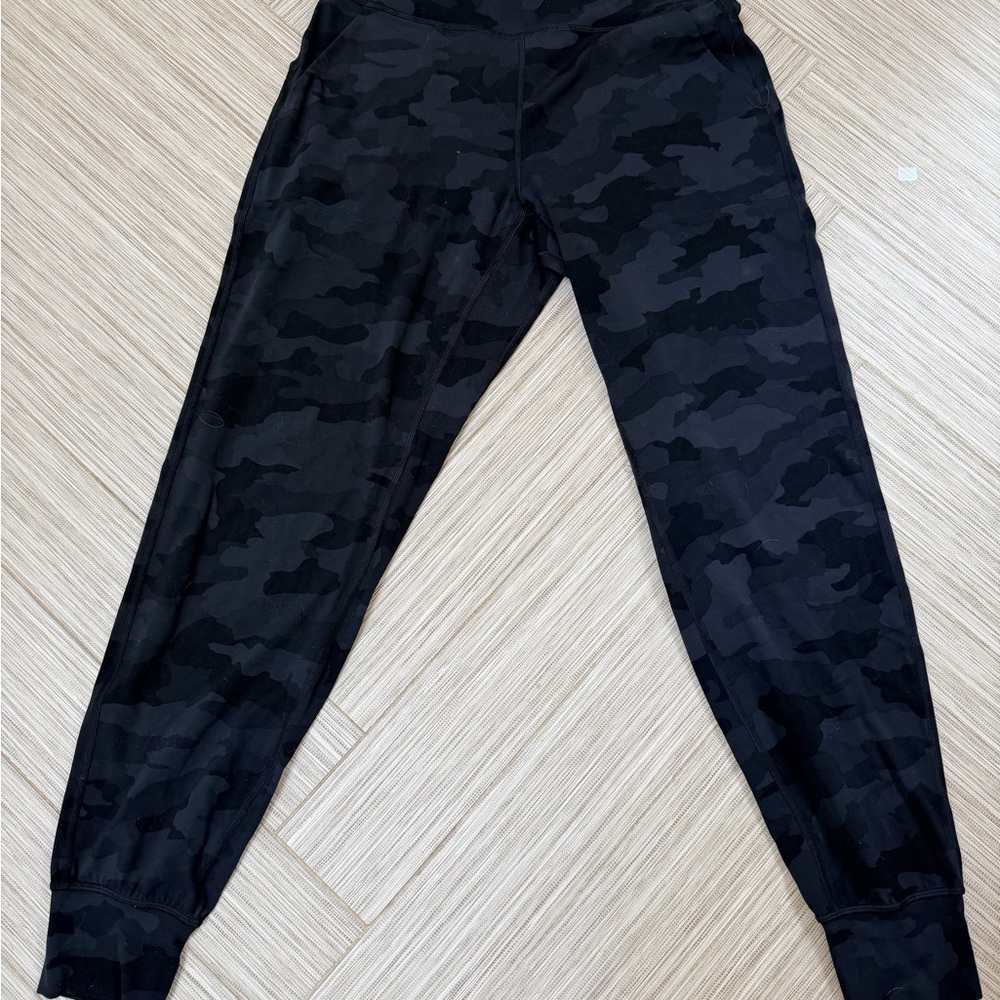 Lululemon Black Camo Jogger Bottoms - Comfortable Activewear Like New